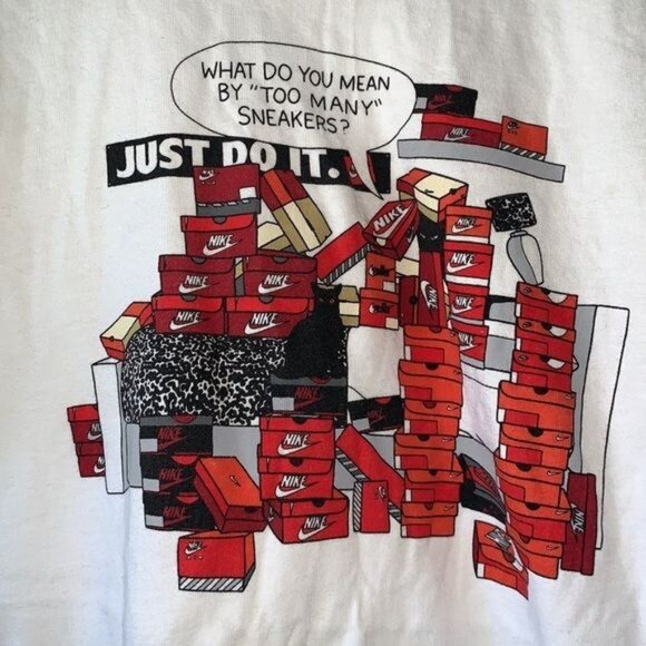 Nike Mens Graphic Tee "Too Many Sneakers" Just Do It White Medium 100% Cotton Ca - Picture 3 of 8